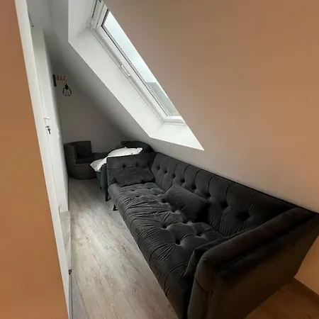 Zentrale Grosse In Fuer Erholsamen Urlaub