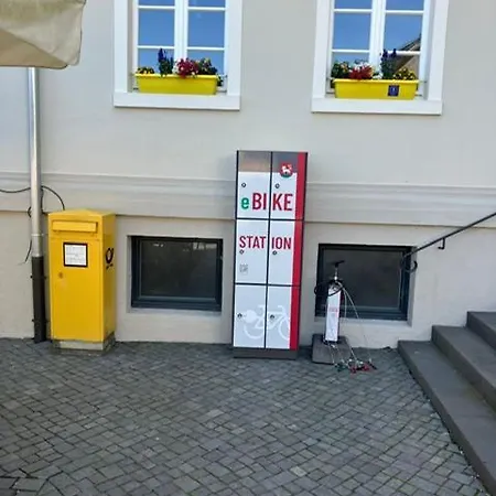 Zentrale Grosse In Fuer Erholsamen Urlaub *