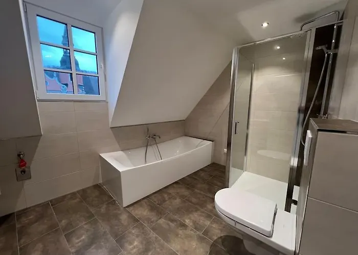 Zentrale Grosse In Fuer Erholsamen Urlaub